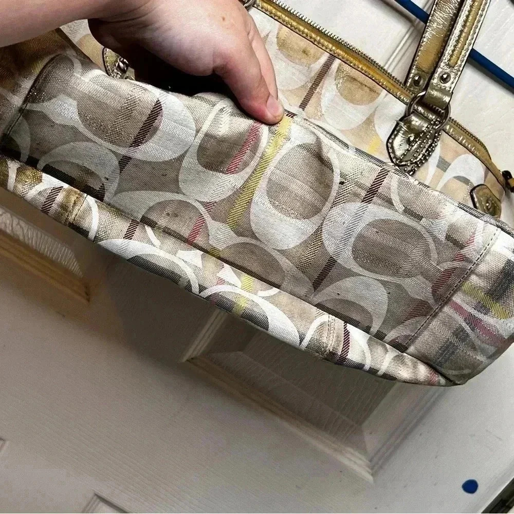 Rare spring colored plaid Coach tote Well Loved But Still Has Life Vintage Bag - Picture 5 of 9